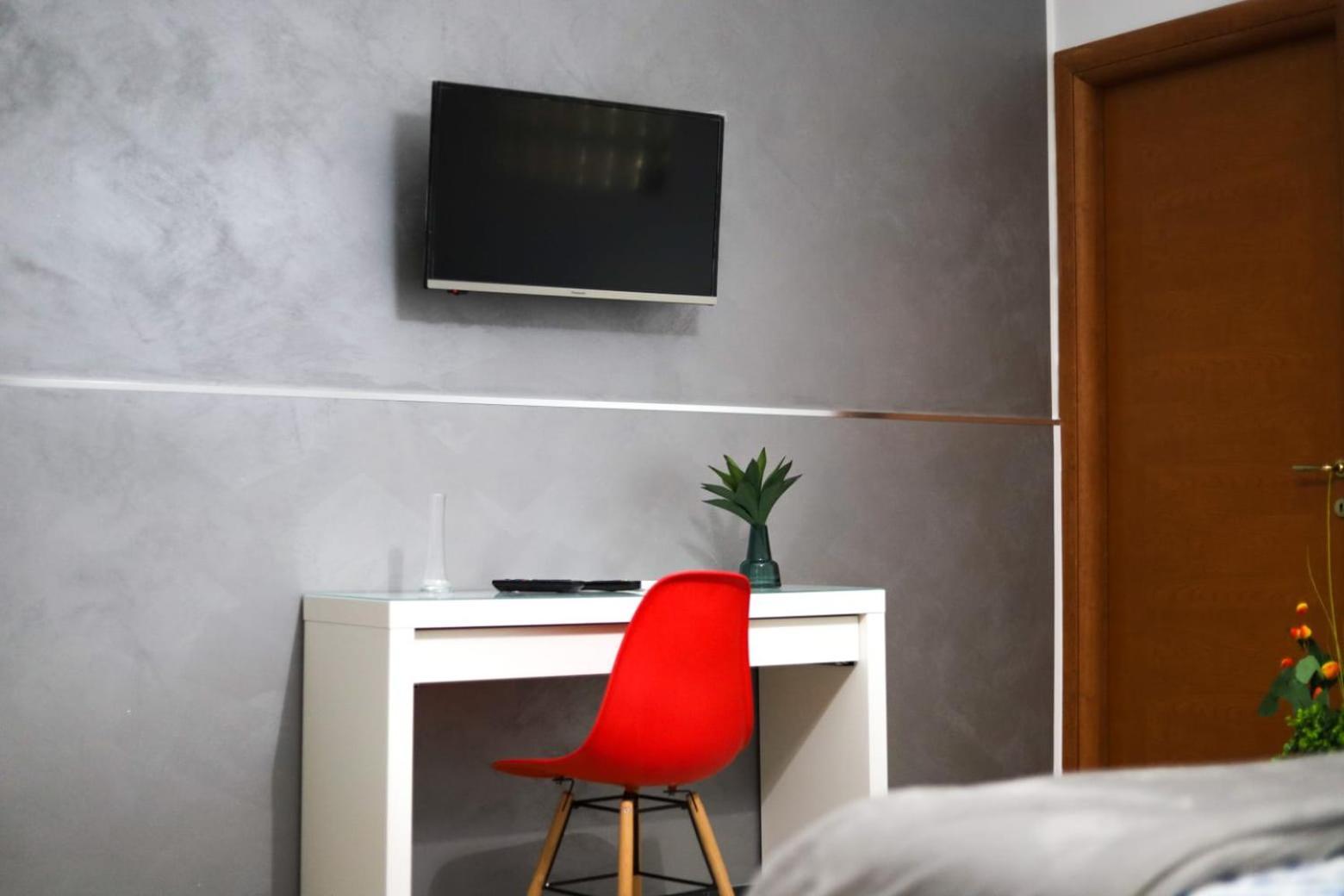 Casa Vacanze Le Cisterne 지오이아 타우로 외부 사진
